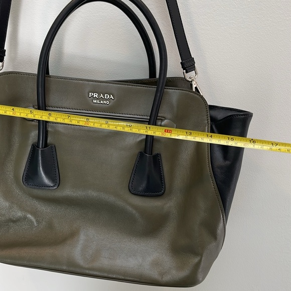 Prada tote bag - Picture 16 of 16